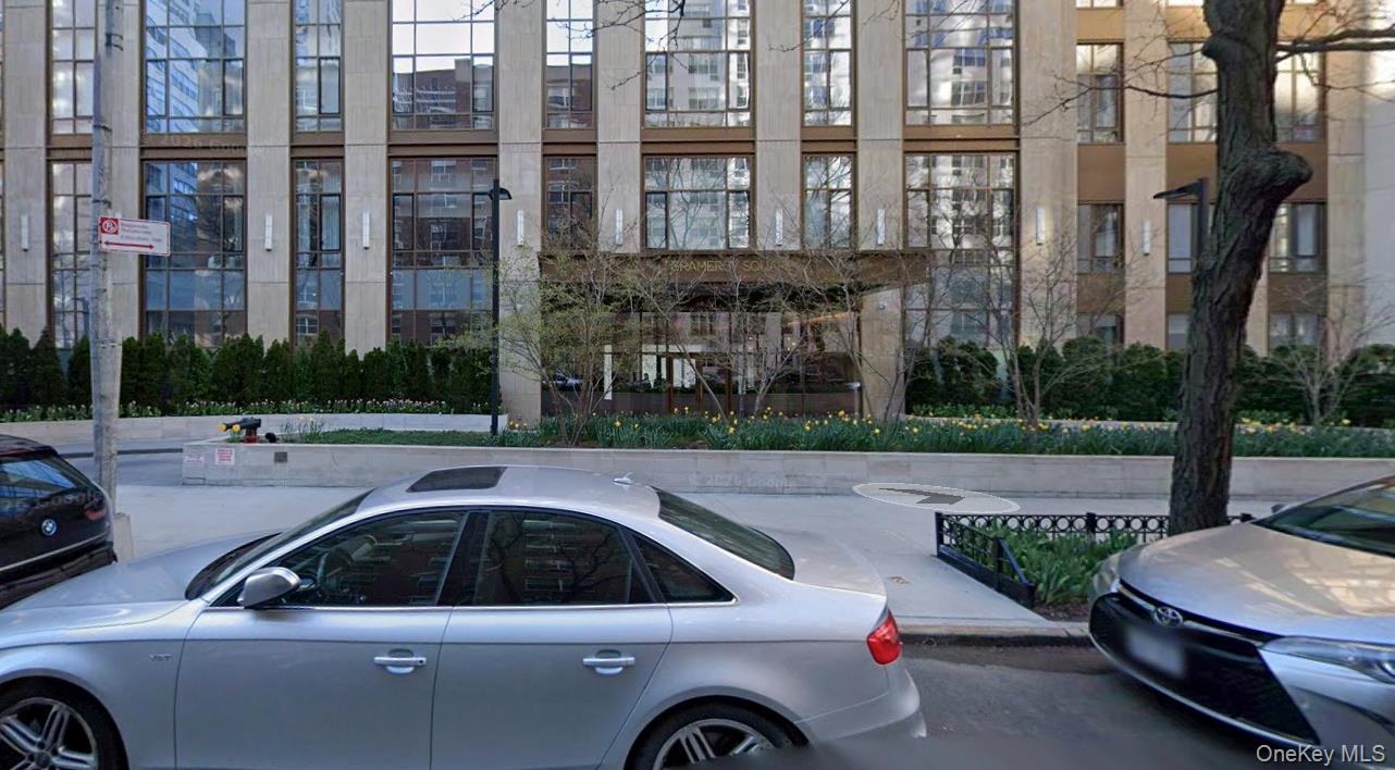 225 E 19th Street Unit 802, Manhattan NY 10003