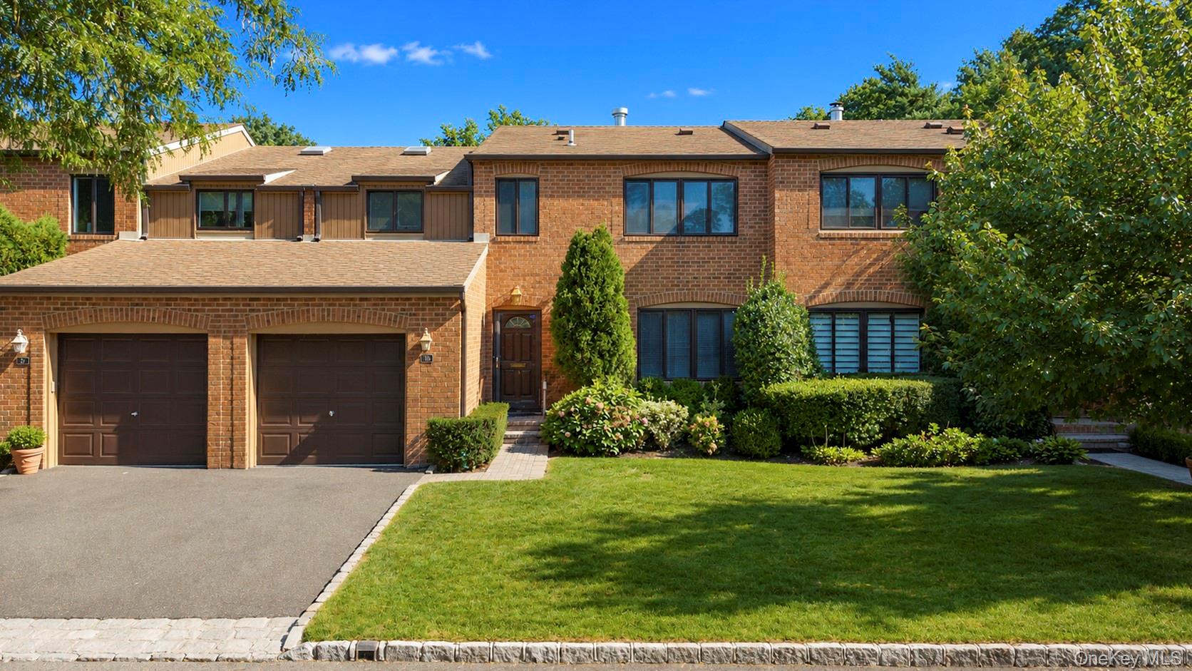95 Windsor Gate Drive, New Hyde Park NY 11040