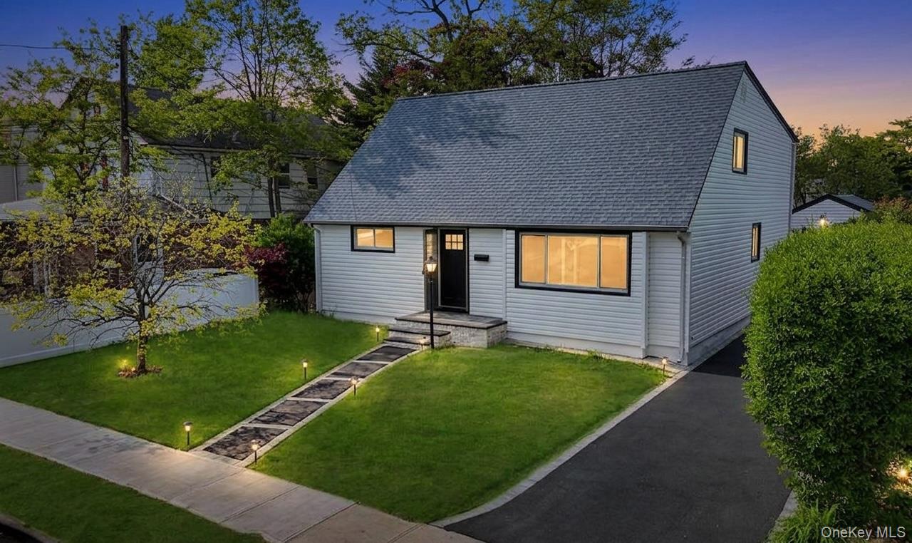 20 Howard Street, Hicksville NY 11801