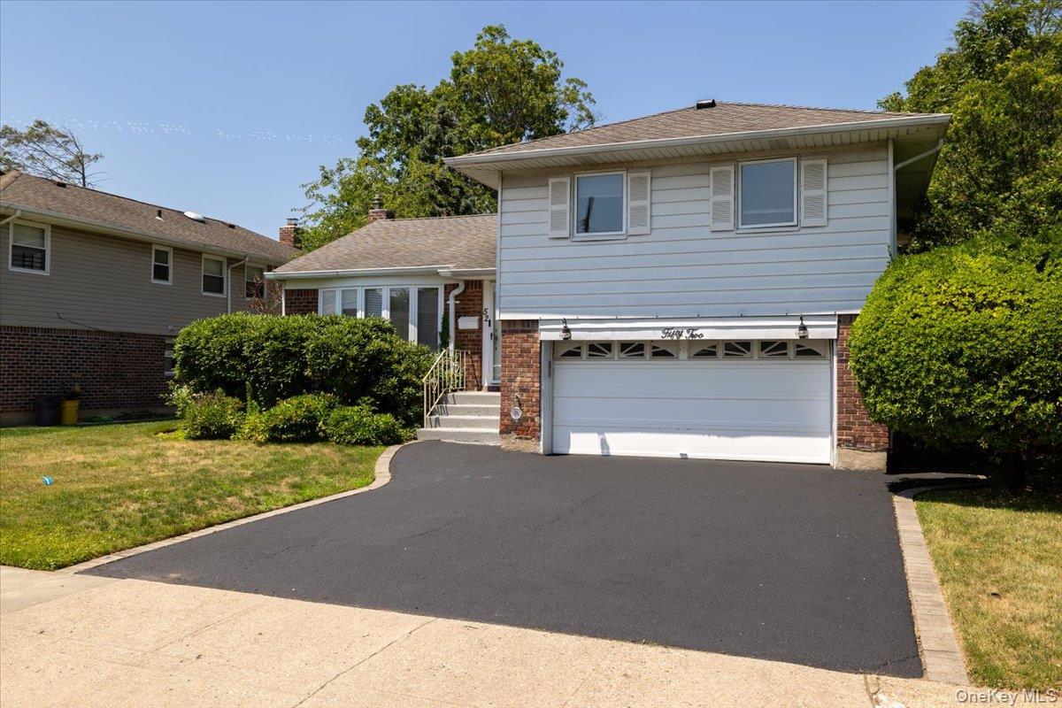 52 blanche, Plainview NY 11803