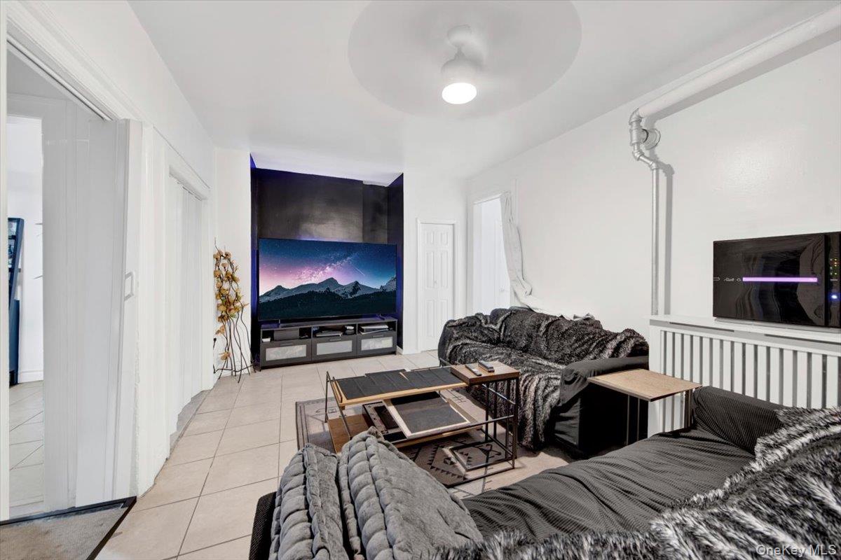 1972 Lafontaine Ave Unit 1972, Bronx NY 10457