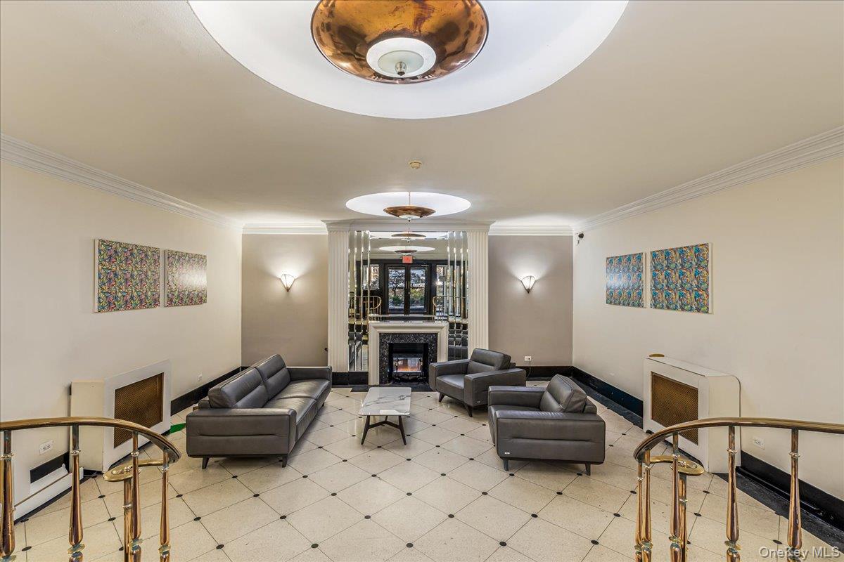 67-35 Yellowstone Boulevard Unit 4P, Forest Hills NY 11375