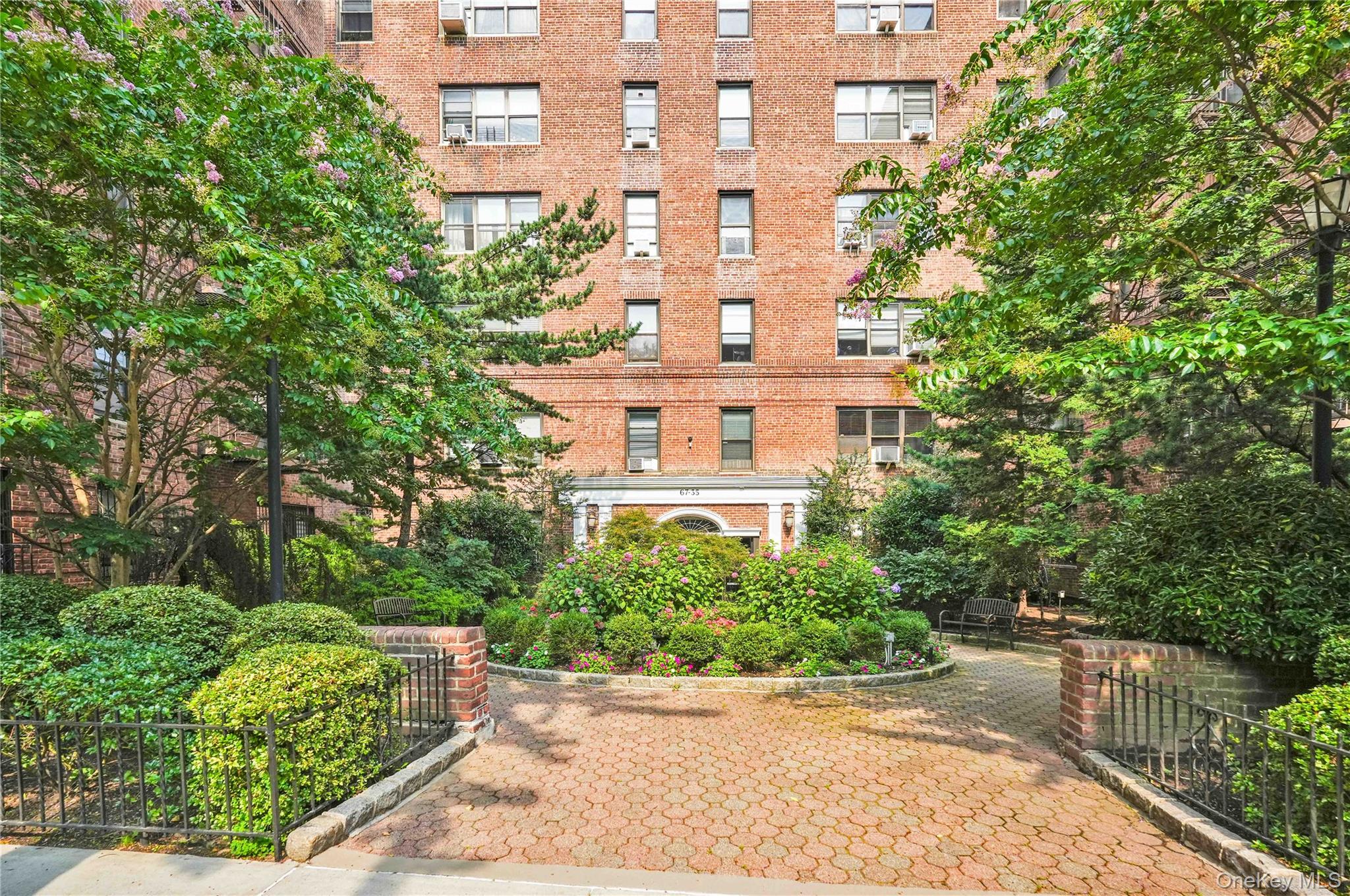 67-35 Yellowstone Boulevard Unit 4P, Forest Hills NY 11375