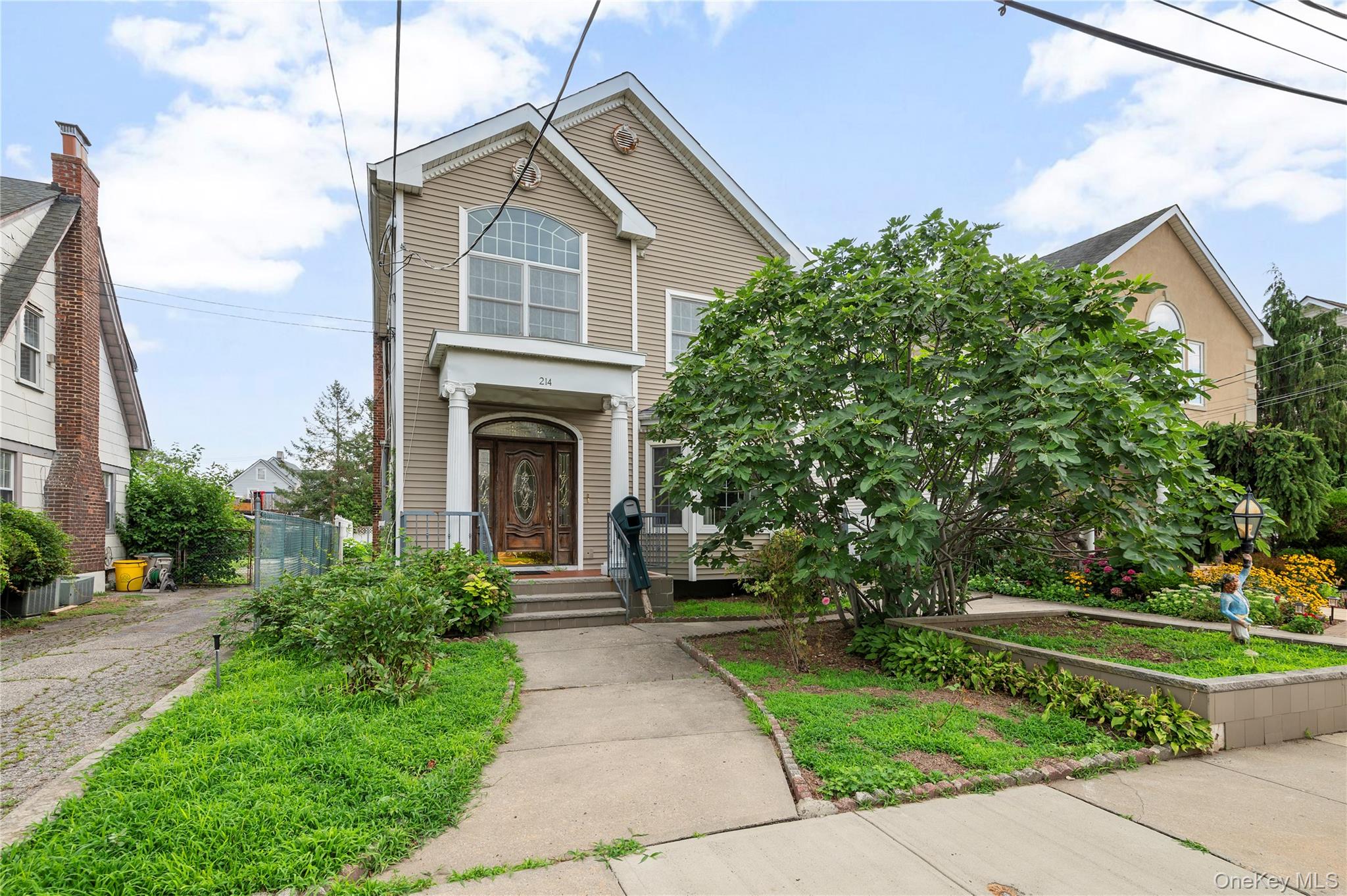 214 Avery Place, Cedarhurst NY 11516