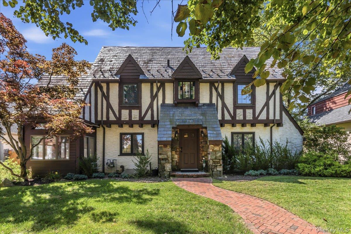 340 Princeton Road, Rockville Centre NY 11570