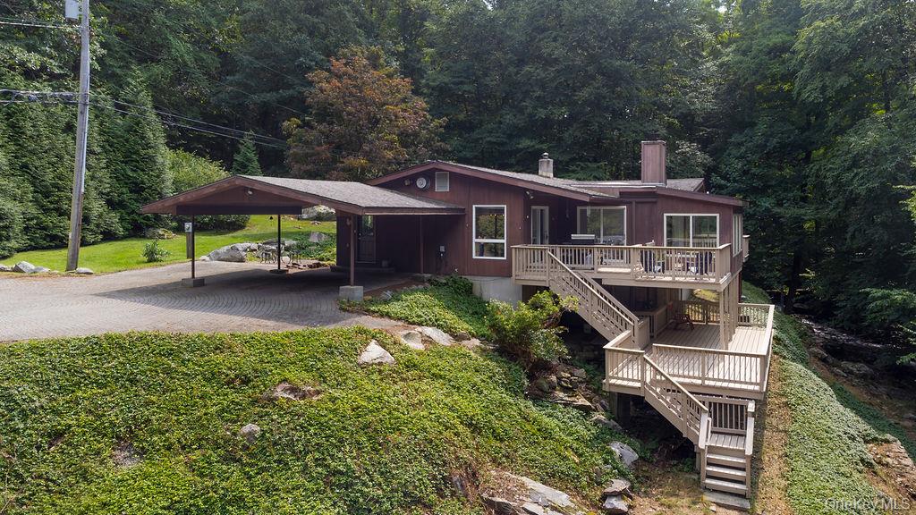 599 Hortontown Road, Hopewell Junction NY 12533