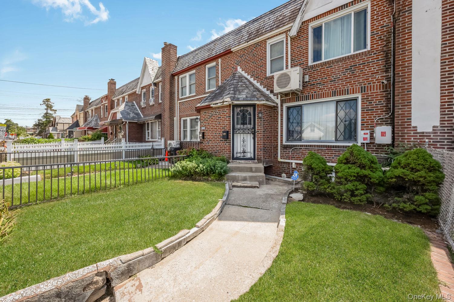 200-06 115th Avenue, Saint Albans NY 11412