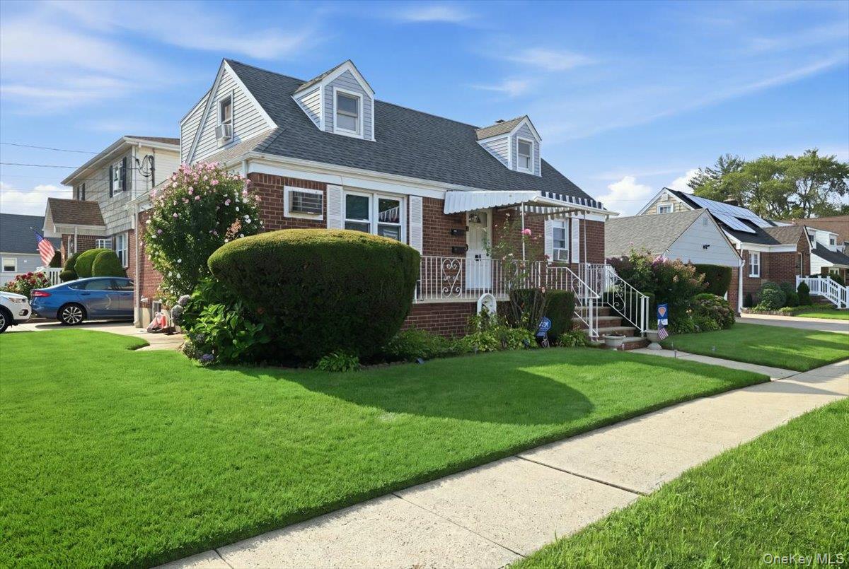 81 Franklin Street, Elmont NY 11003
