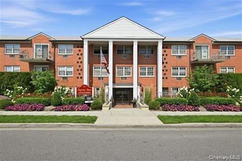 250 Village Avenue N Unit C23, Rockville Centre NY 11570