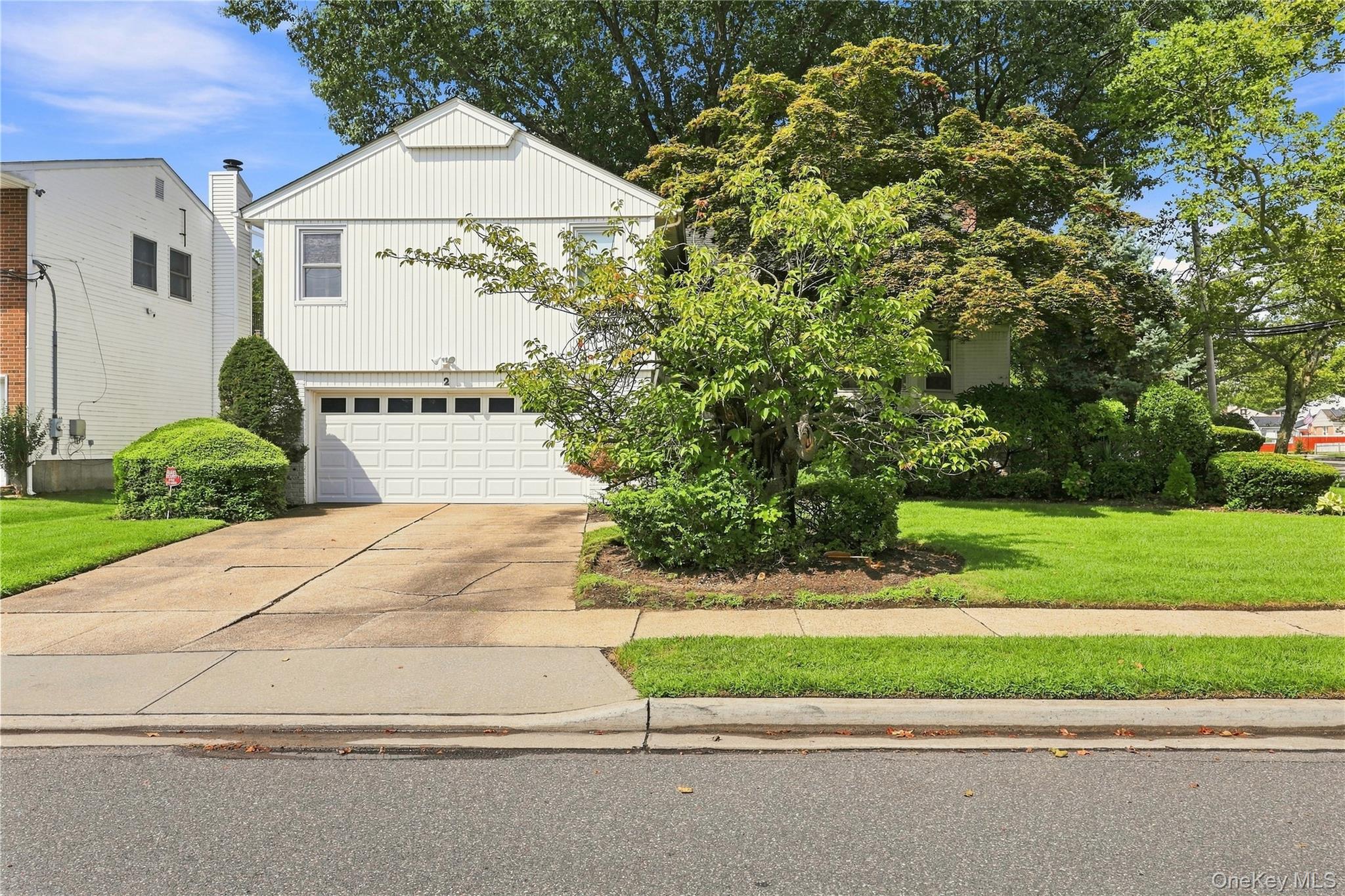2 Longview Avenue, North Woodmere NY 11581