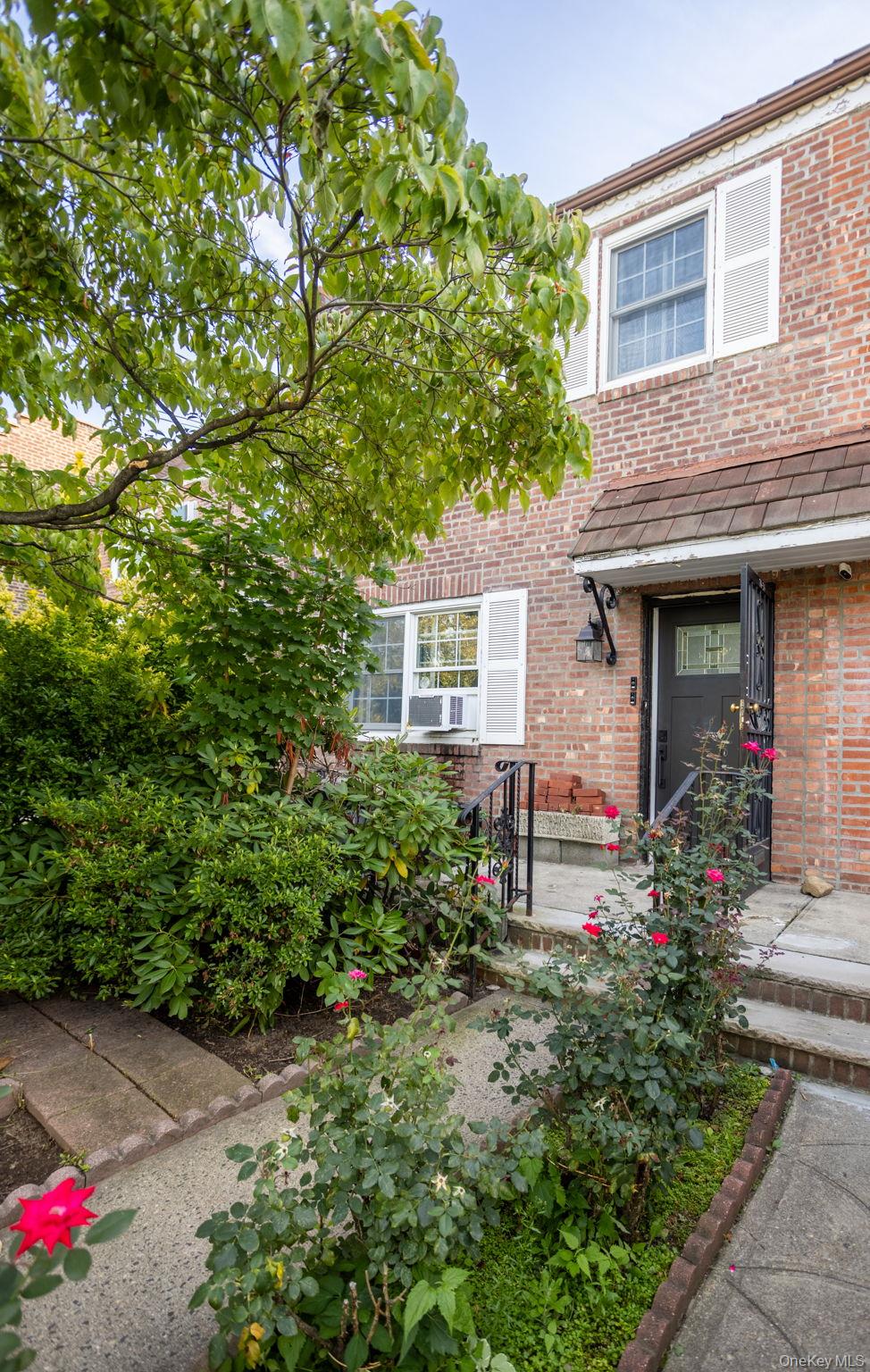 70-24 Utopia Parkway, Fresh Meadows NY 11365
