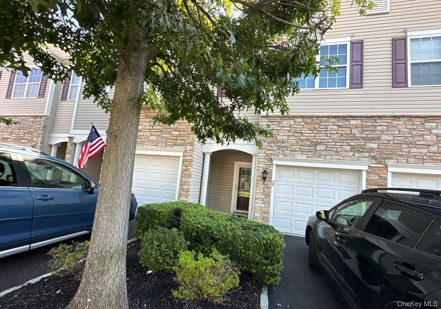 35 Sugar Pine Lane, Bay Shore NY 11706