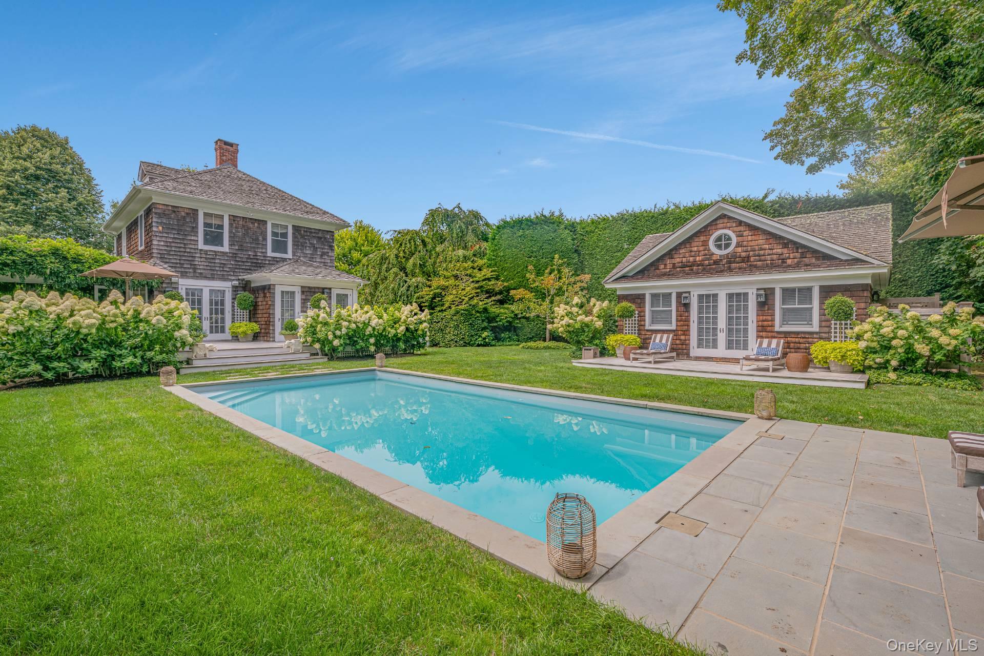 52 Osborne Avenue, Southampton NY 11968