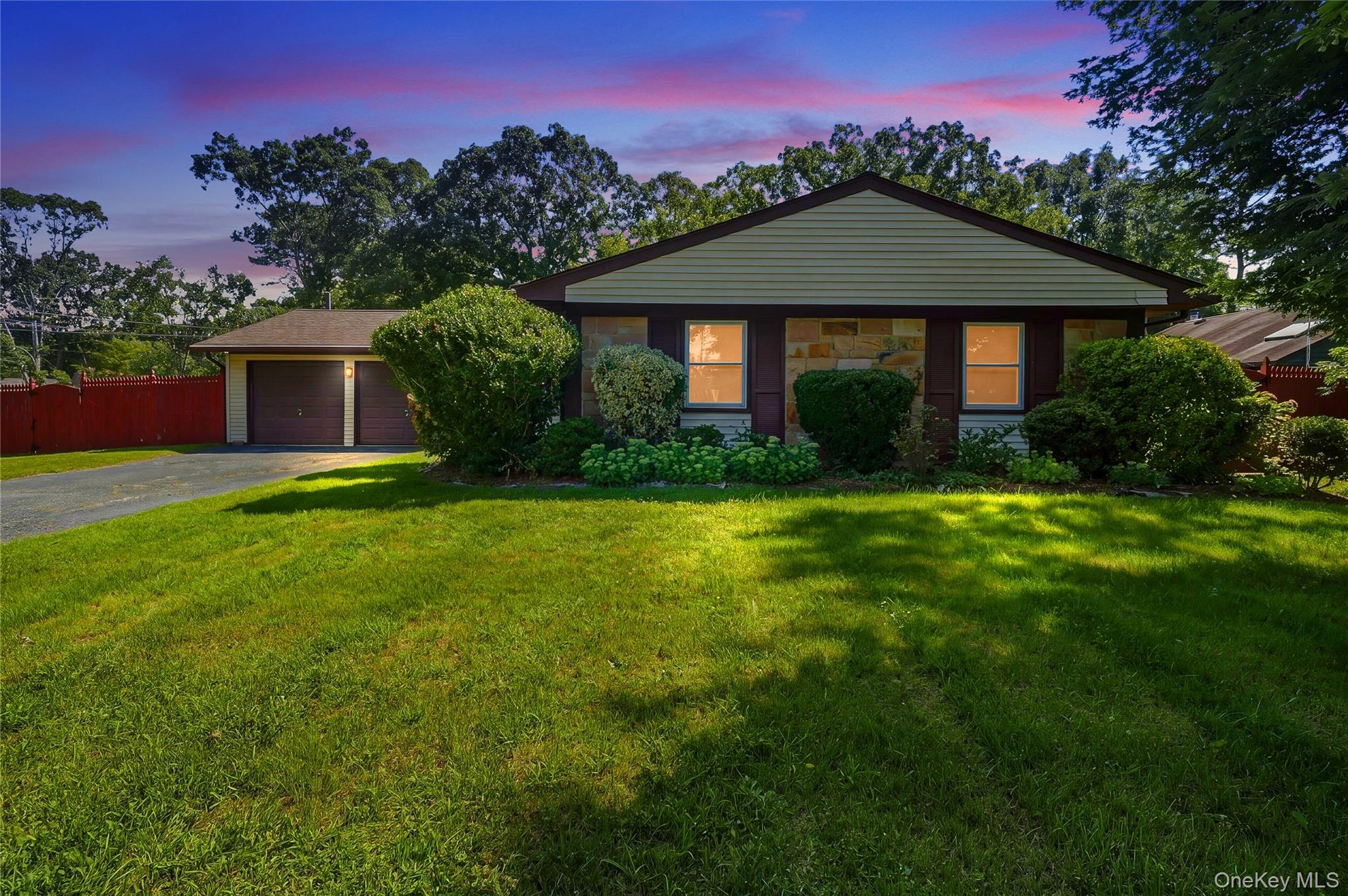 23 Wilmont Turn, Coram NY 11727