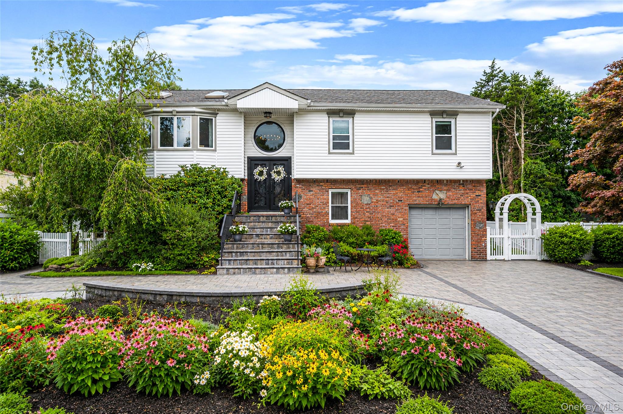 25 Kellogg Place, South Huntington NY 11746