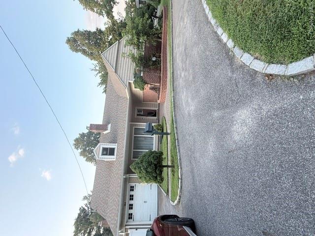 164 E Rockaway Road, Hewlett NY 11557