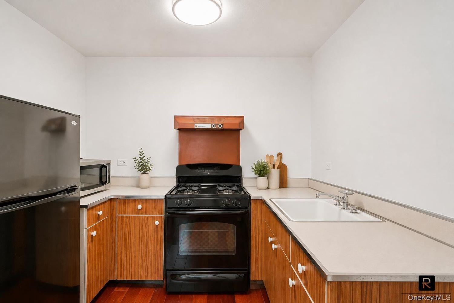 90 Gold Street Unit 5-A, Manhattan NY 10038