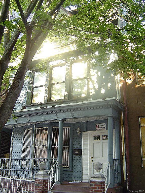 15 Irving Place, Brooklyn NY 11238