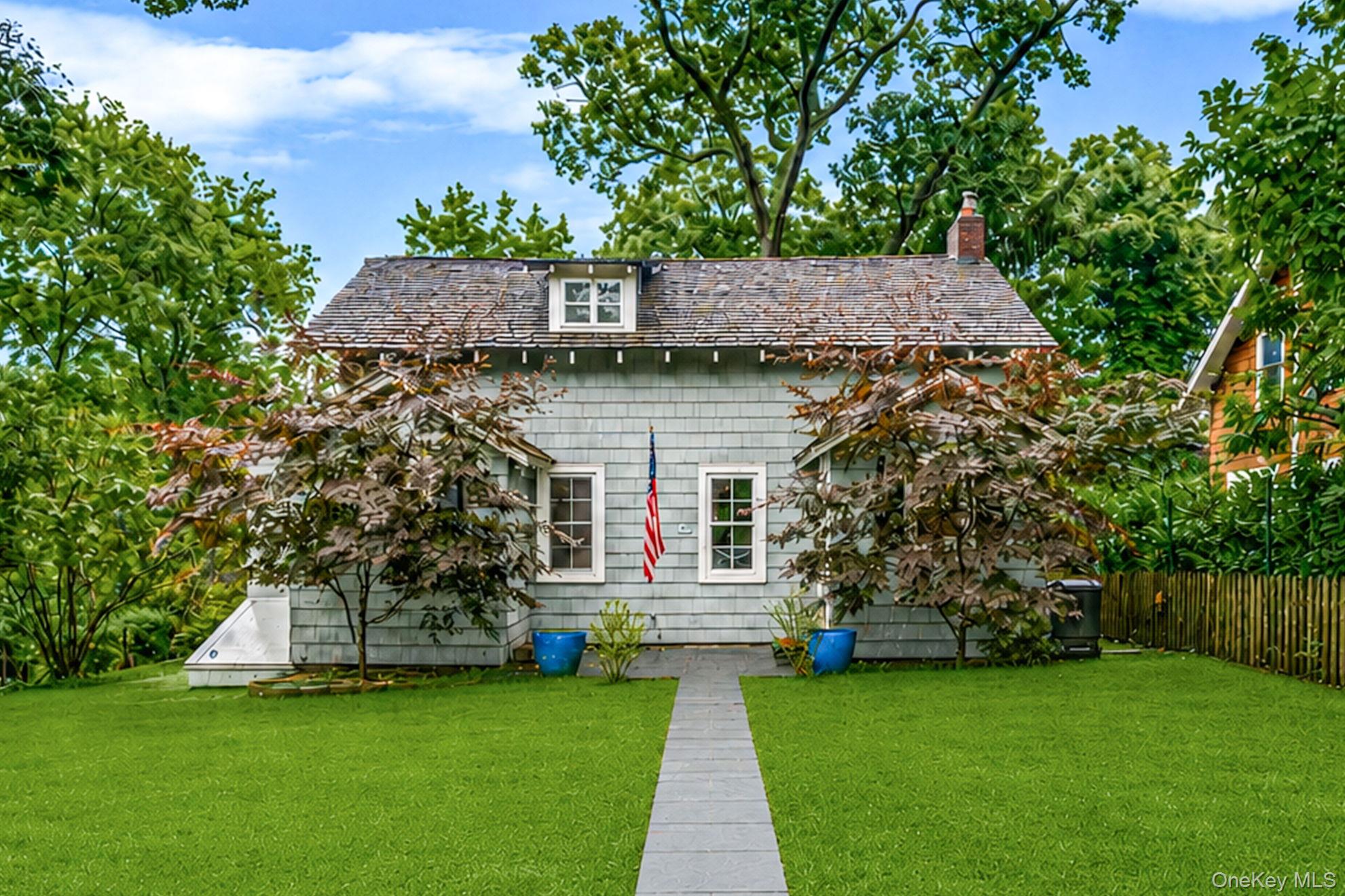 7 Dickerson Avenue, Stony Brook NY 11790