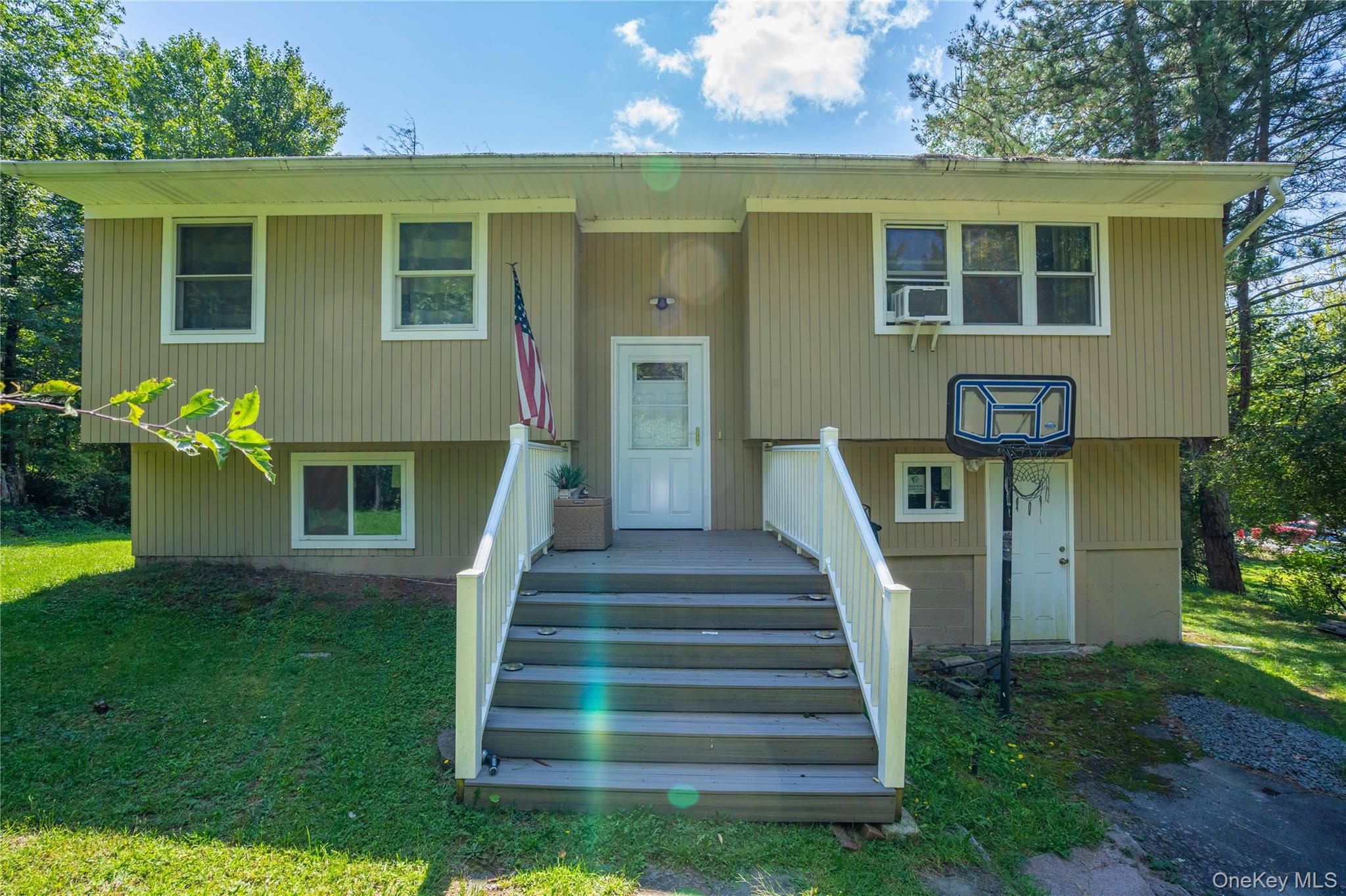 108 Maplewood Avenue, Loch Sheldrake NY 12759