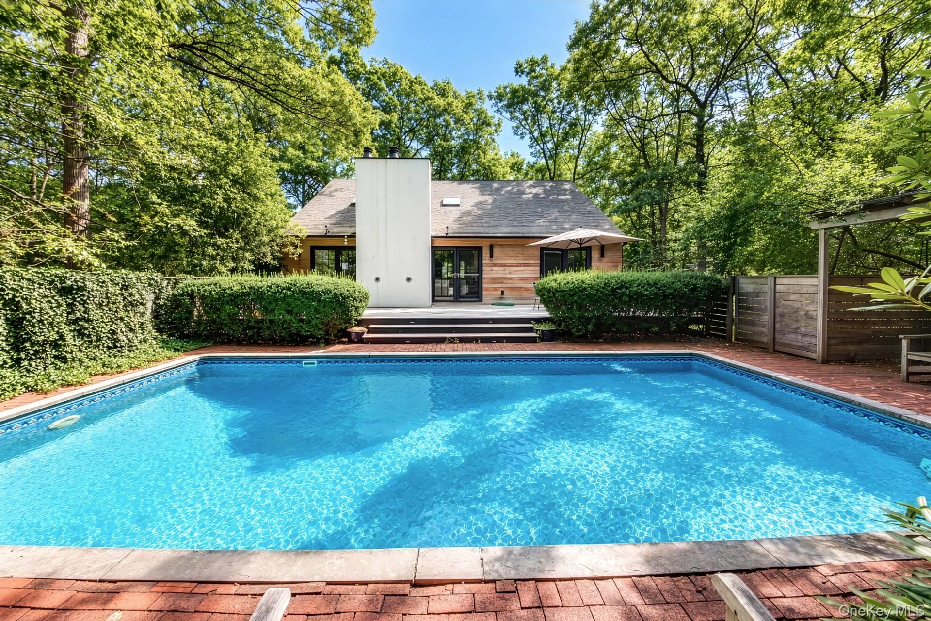 9 Diane Drive, East Hampton NY 11937