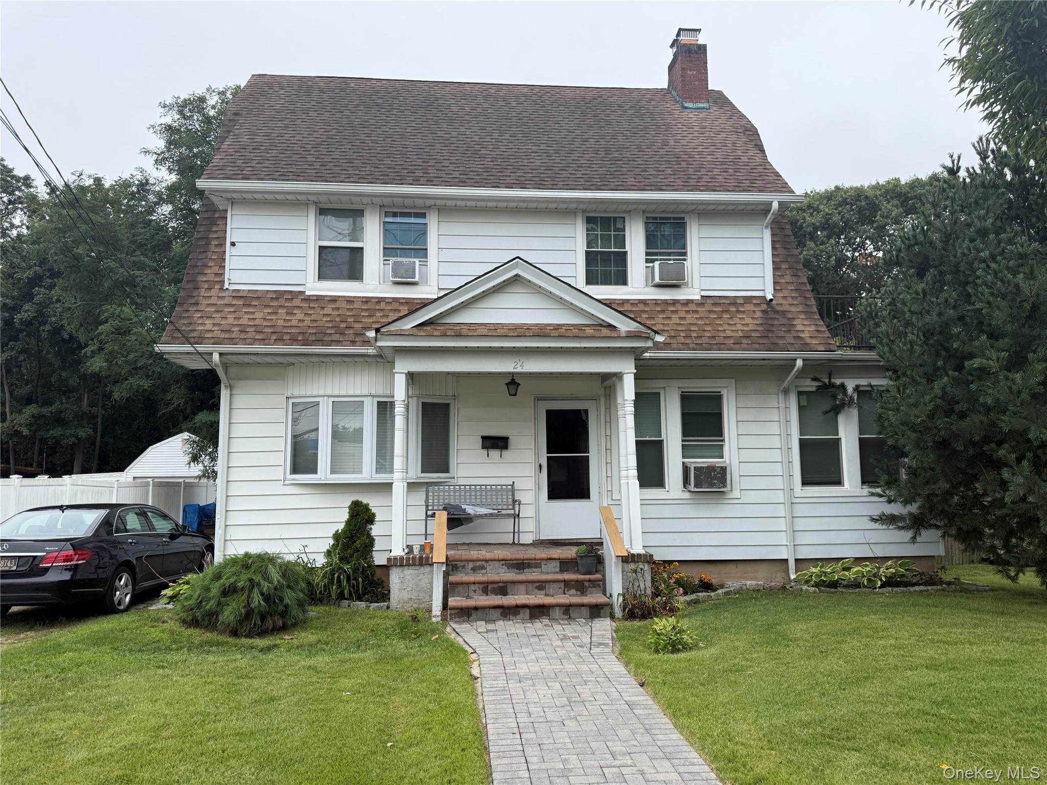 24 Washington Avenue, Amityville NY 11701