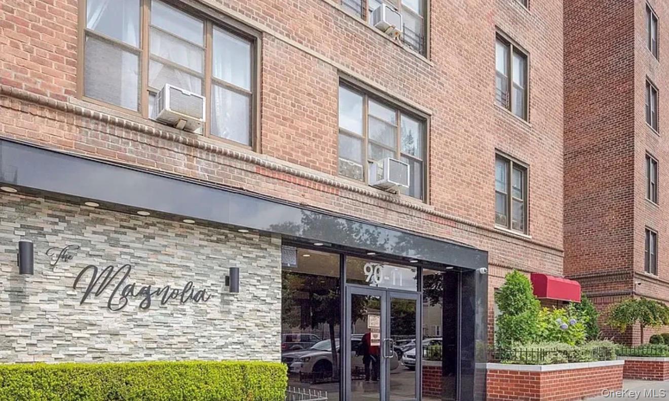 90-11 35th Ave Unit 6R, Jackson Heights NY 11372