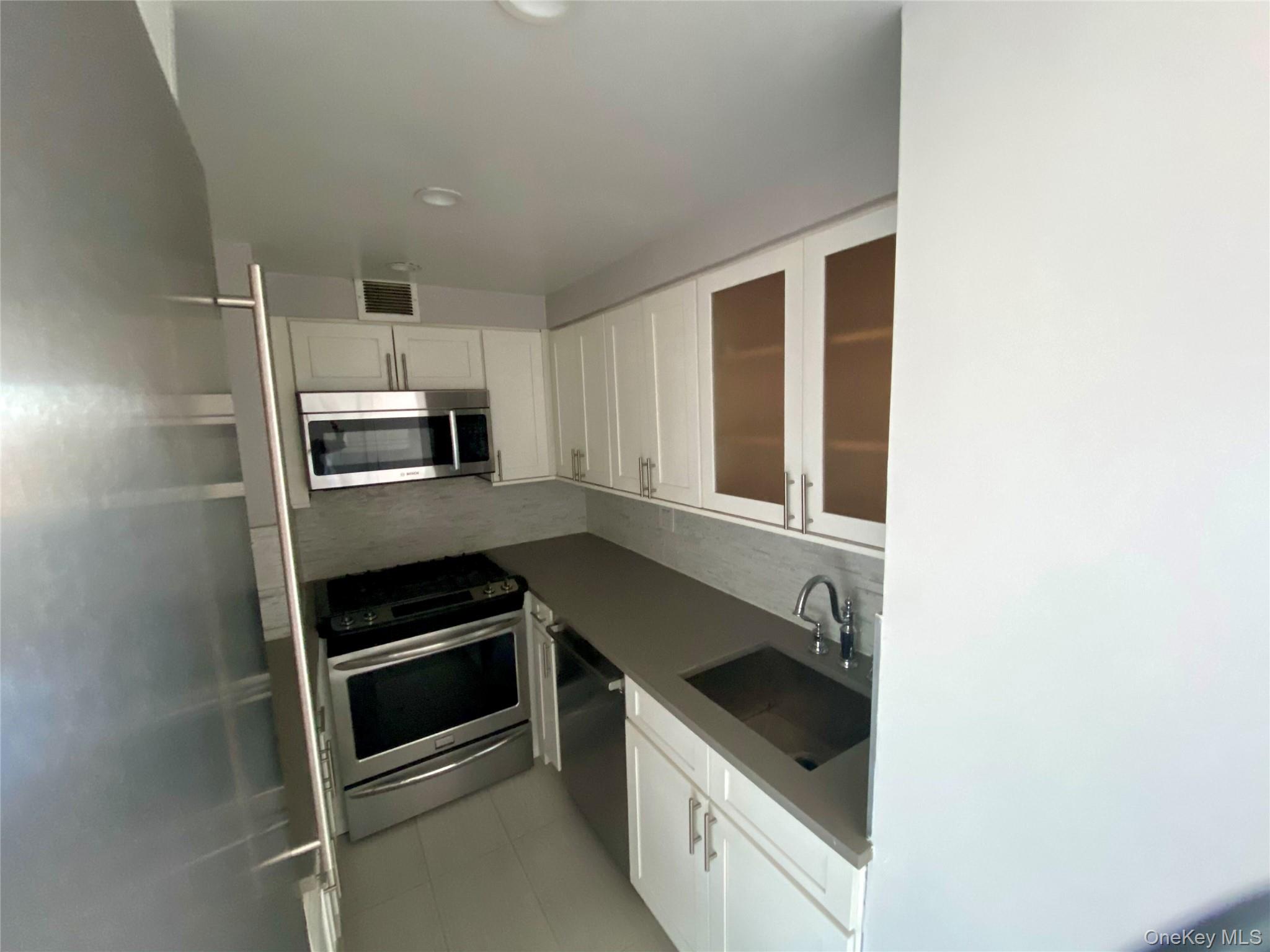 372 Central Park W Unit 20L, Manhattan NY 10025