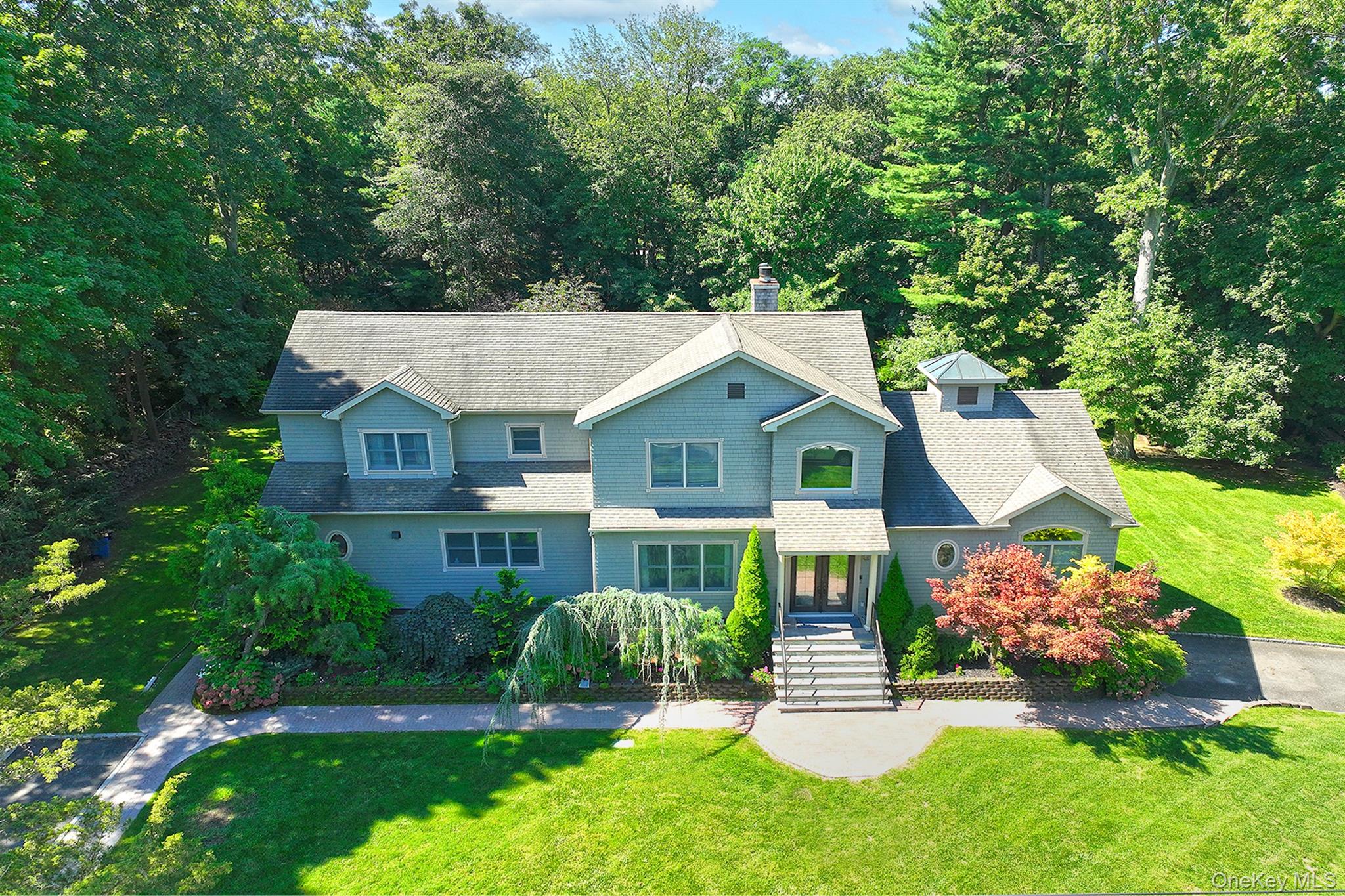 19 Sparrow Lane, Huntington NY 11743