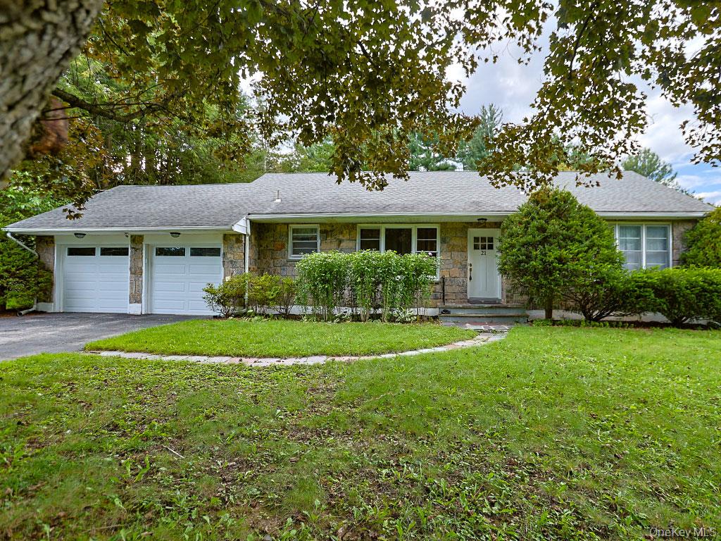 21 Pleasant View Road, Poughkeepsie NY 12603