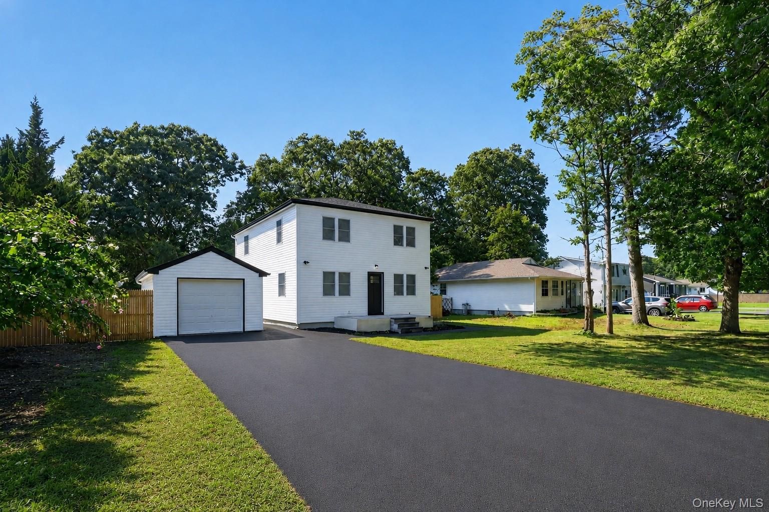 118 Floyd Road, Shirley NY 11967