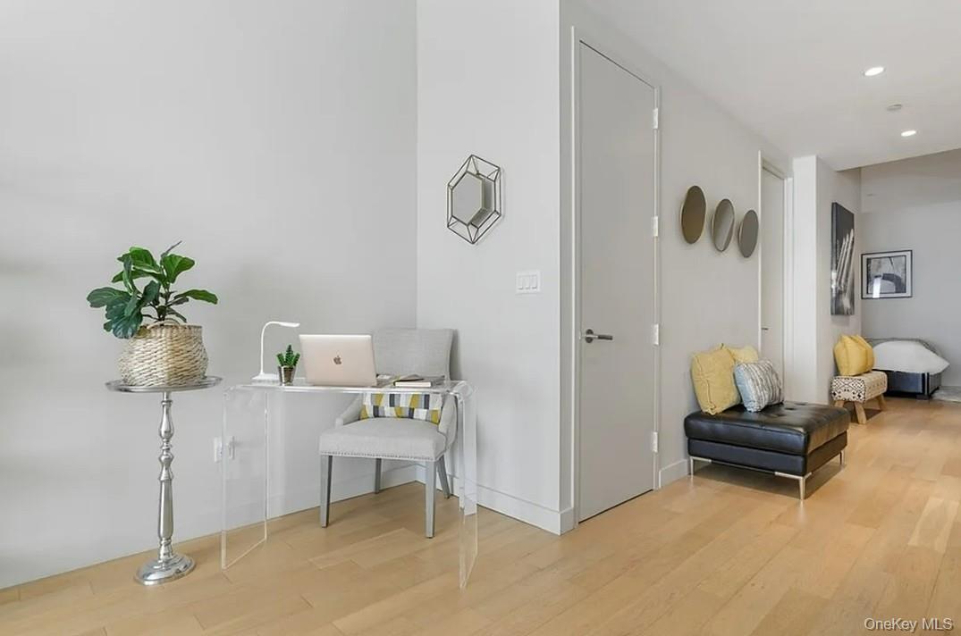 75 Wall Street Unit 36R, Manhattan NY 10005