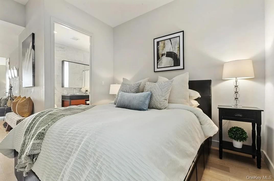75 Wall Street Unit 36R, Manhattan NY 10005