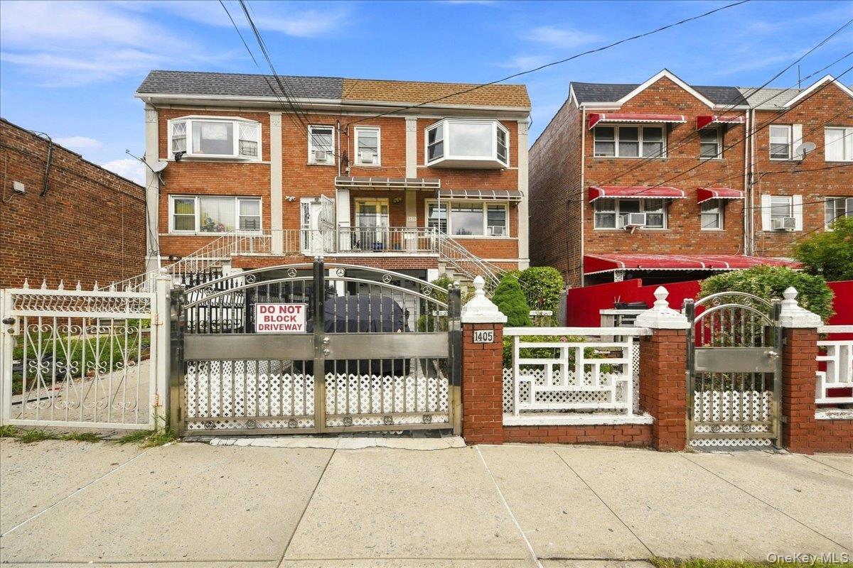1405 E 233rd Street, Bronx NY 10466