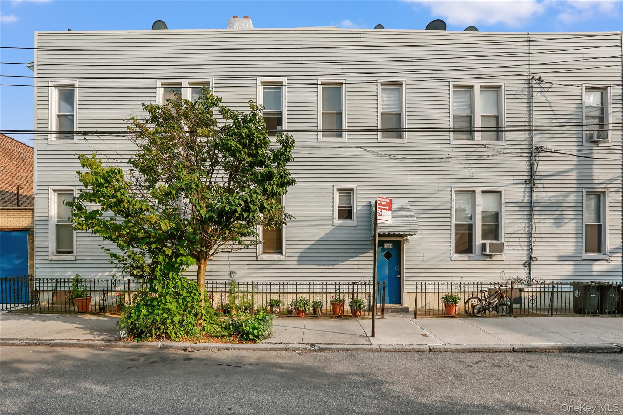 60-02 68th road, Ridgewood NY 11385