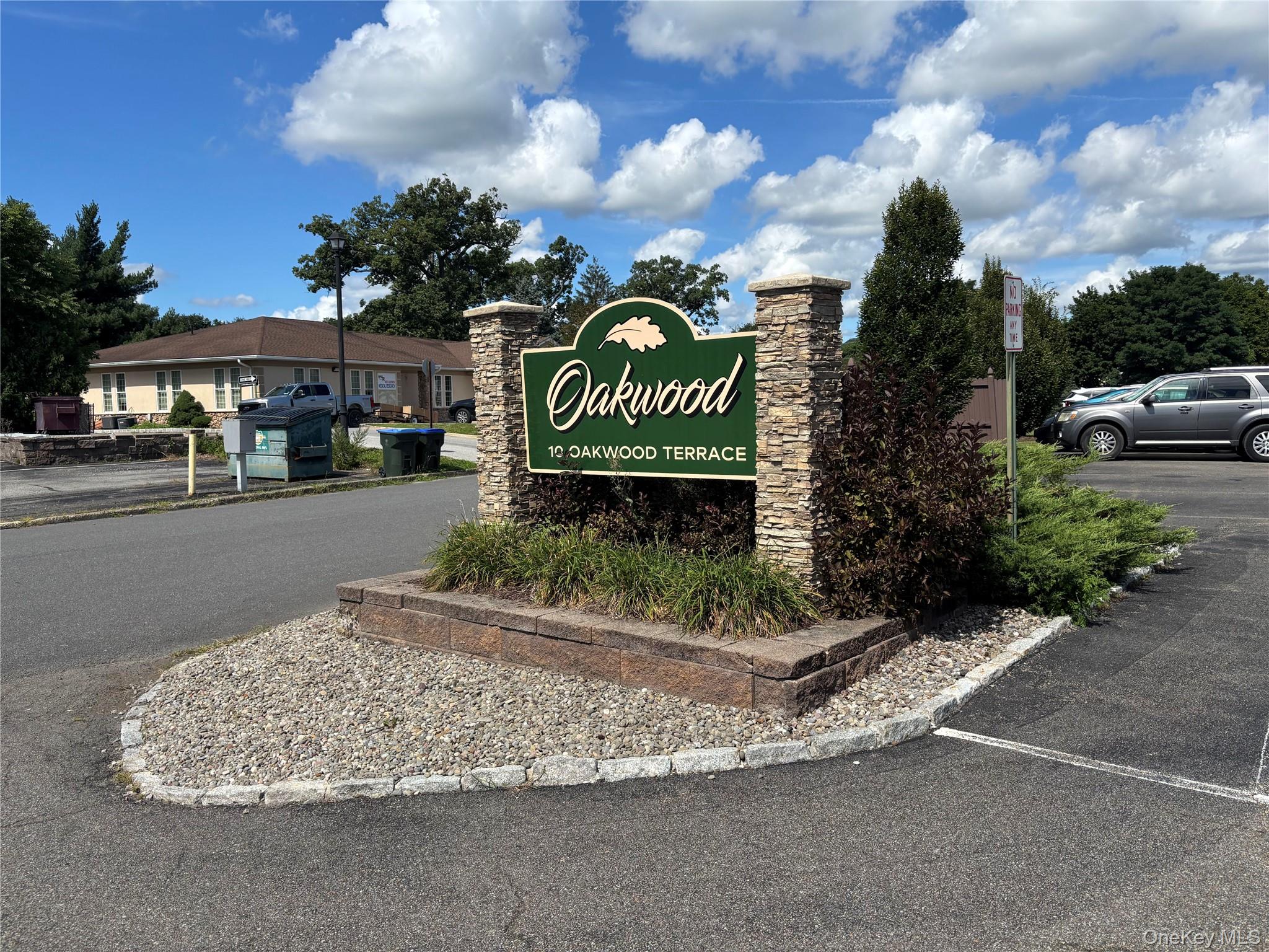10 Oakwood Terrace Unit 37, New Windsor NY 12553