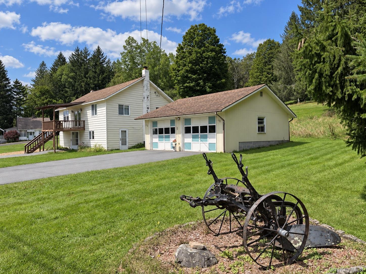 979 DeBruce Road, Livingston Manor NY 12758