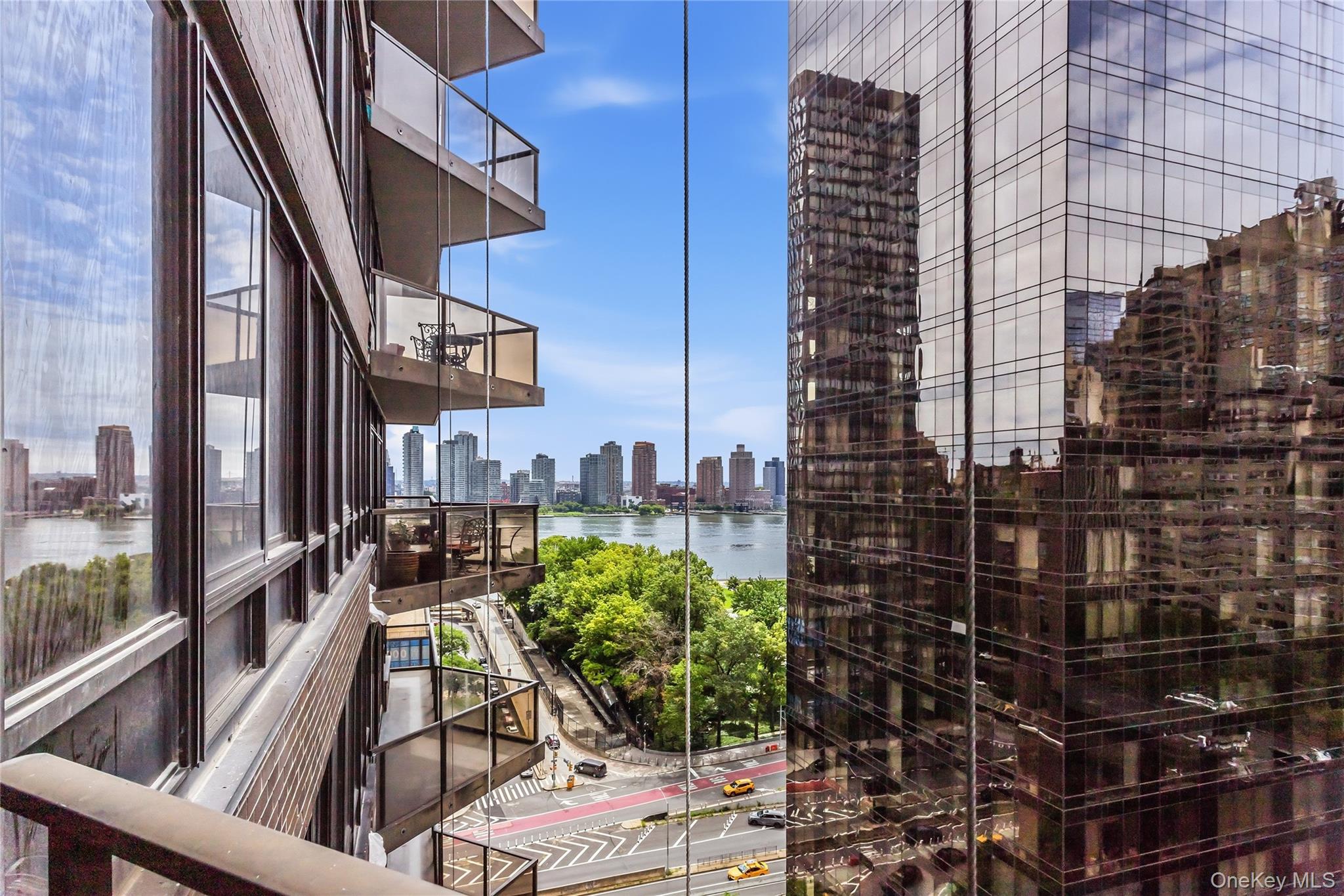 100 United Nations Plaza, Manhattan NY 10017