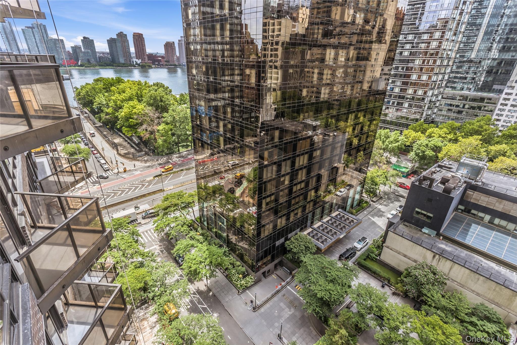 100 United Nations Plaza, Manhattan NY 10017
