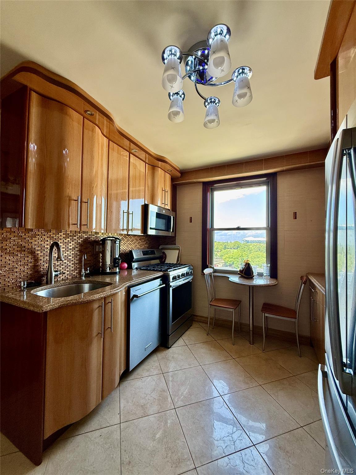 61-20 Grand Central Parkway Unit C 905, Forest Hills NY 11375