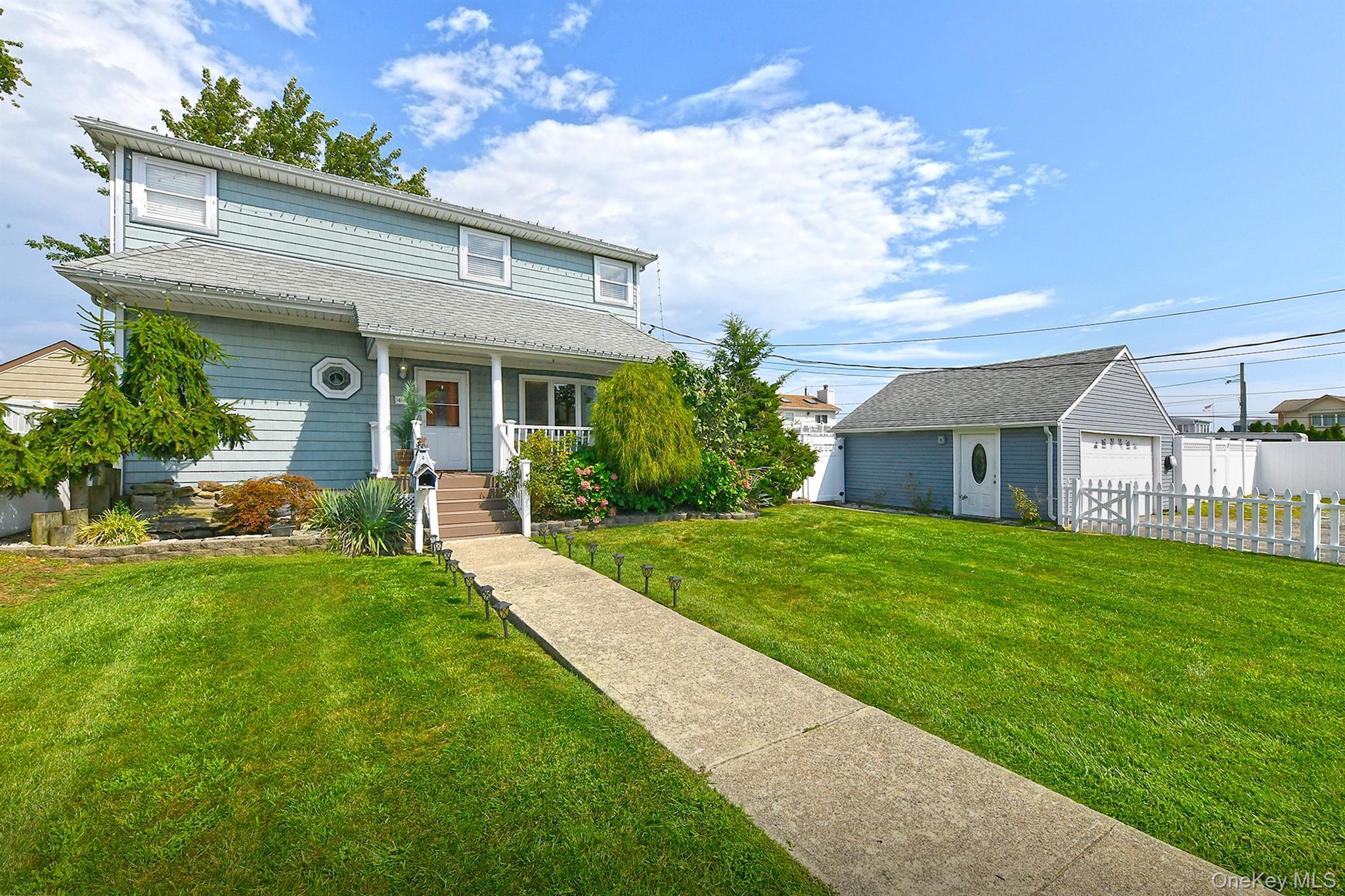 48 Lake Street, Lindenhurst NY 11757