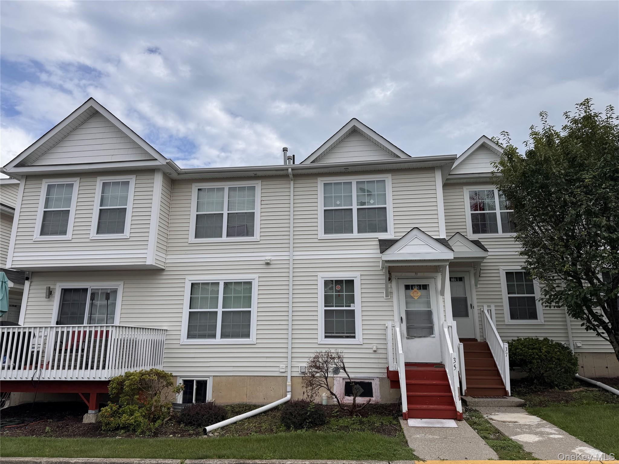 35 Lexington Way, Middletown NY 10940