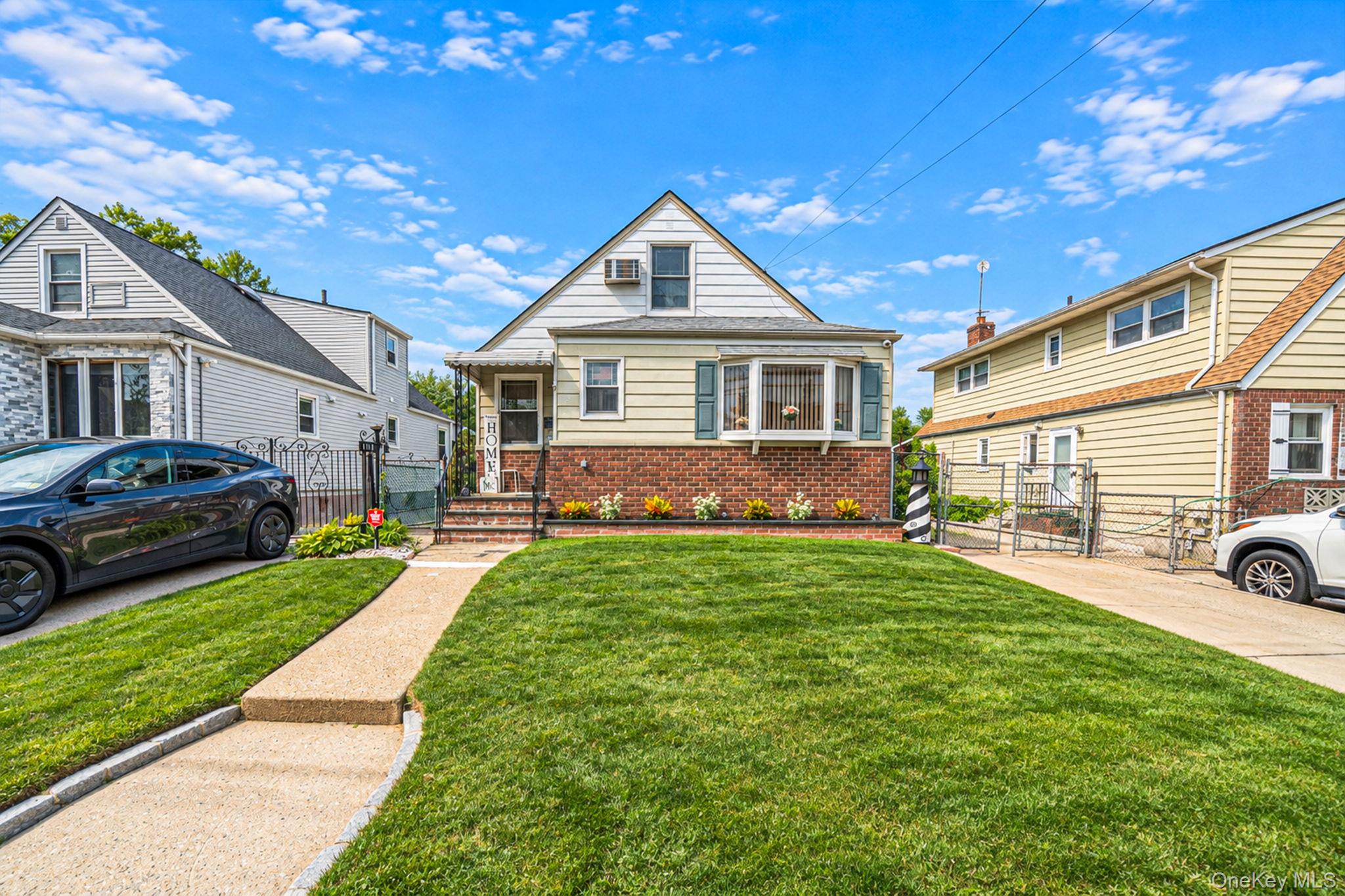 8118 260th Street, Floral Park NY 11004