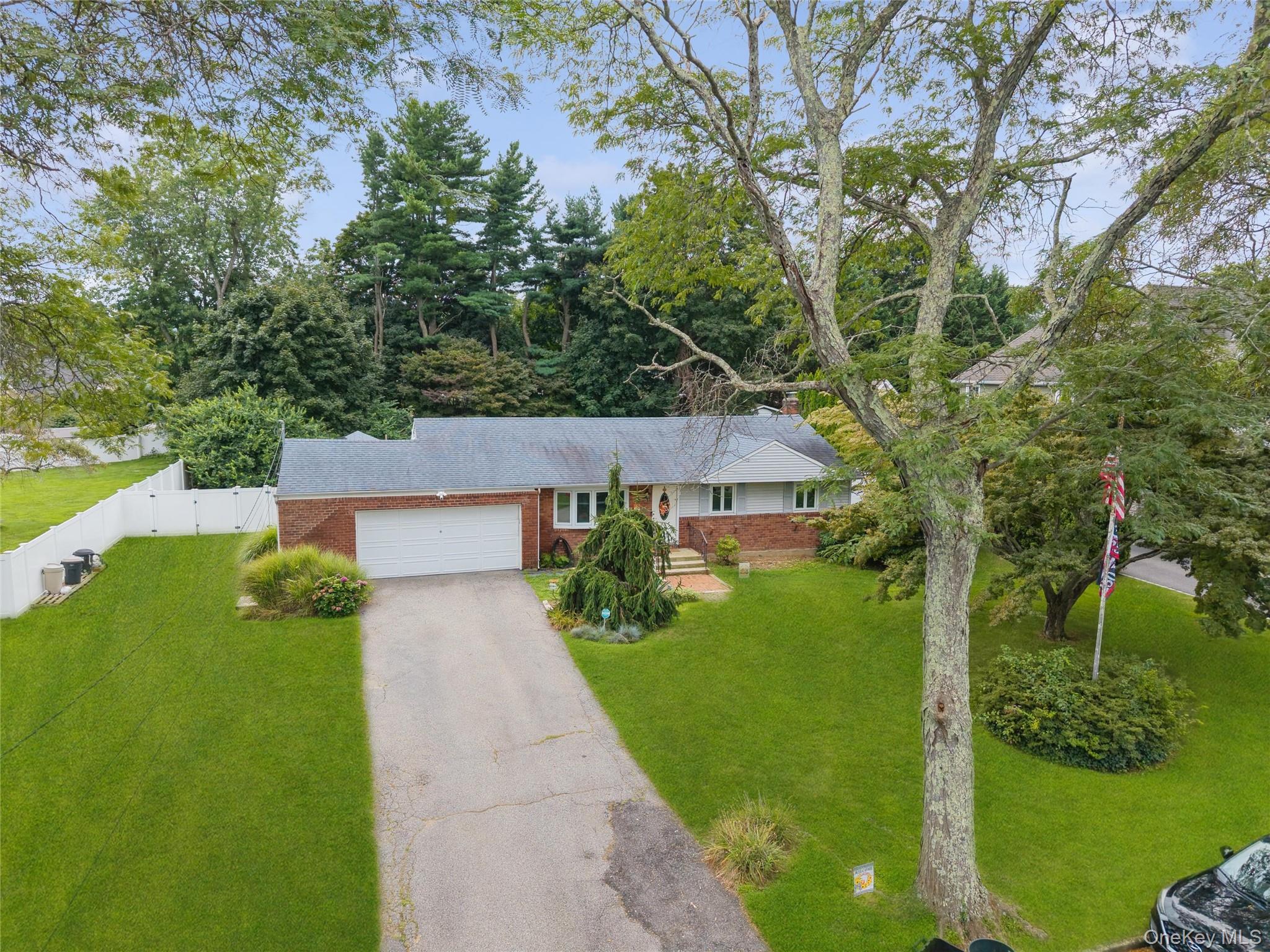 31 Ketay Drive N, East Northport NY 11731