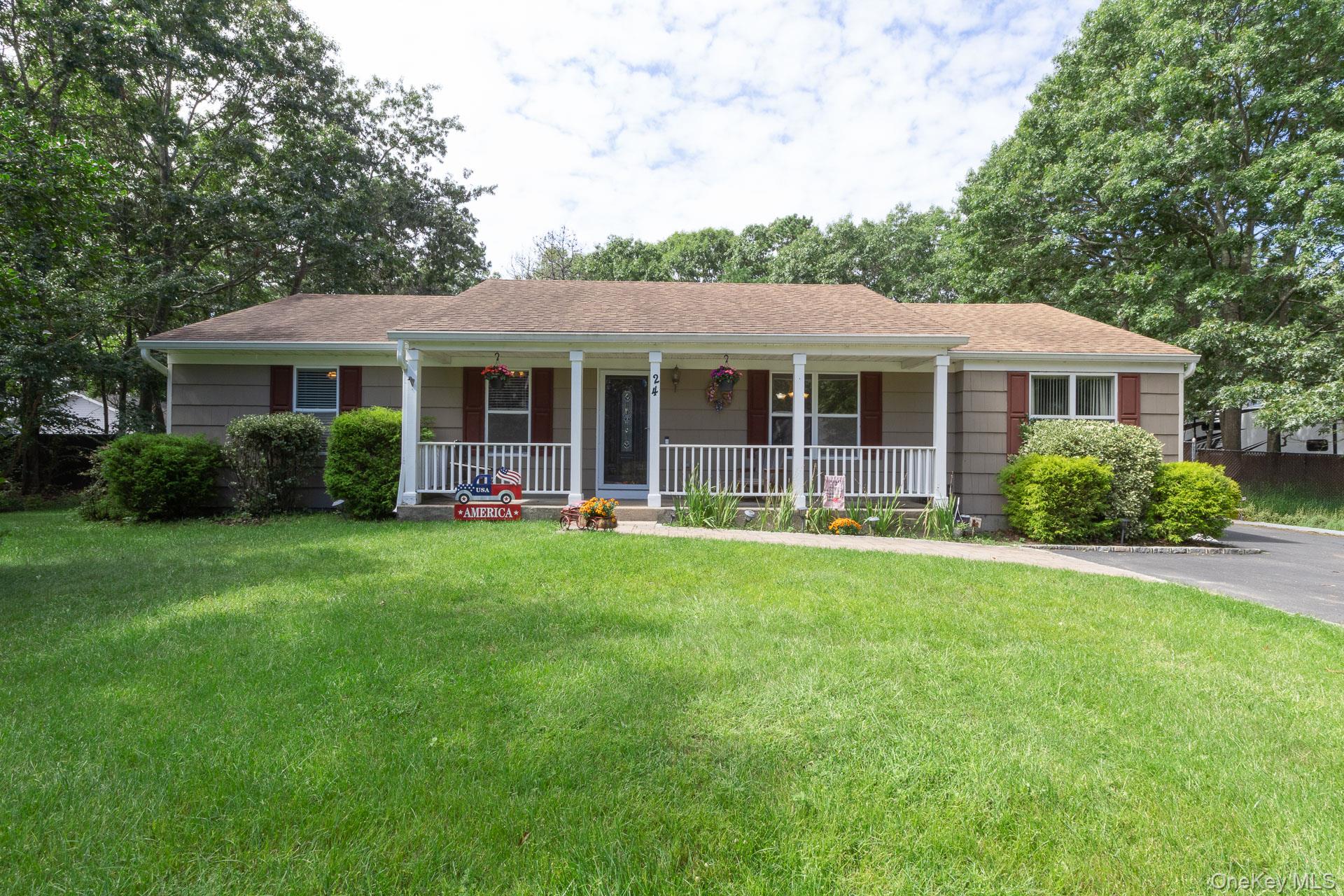 24 Evergreen Drive, Manorville NY 11949