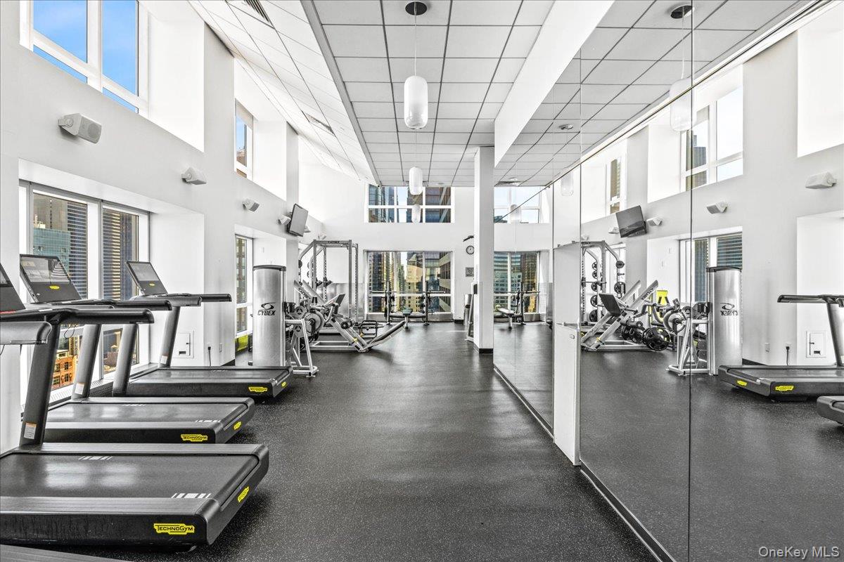 350 W 42nd Street Unit 19I, Manhattan NY 10036