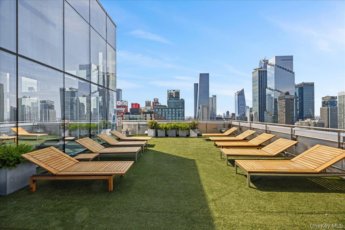 350 W 42nd Street Unit 19I, Manhattan NY 10036