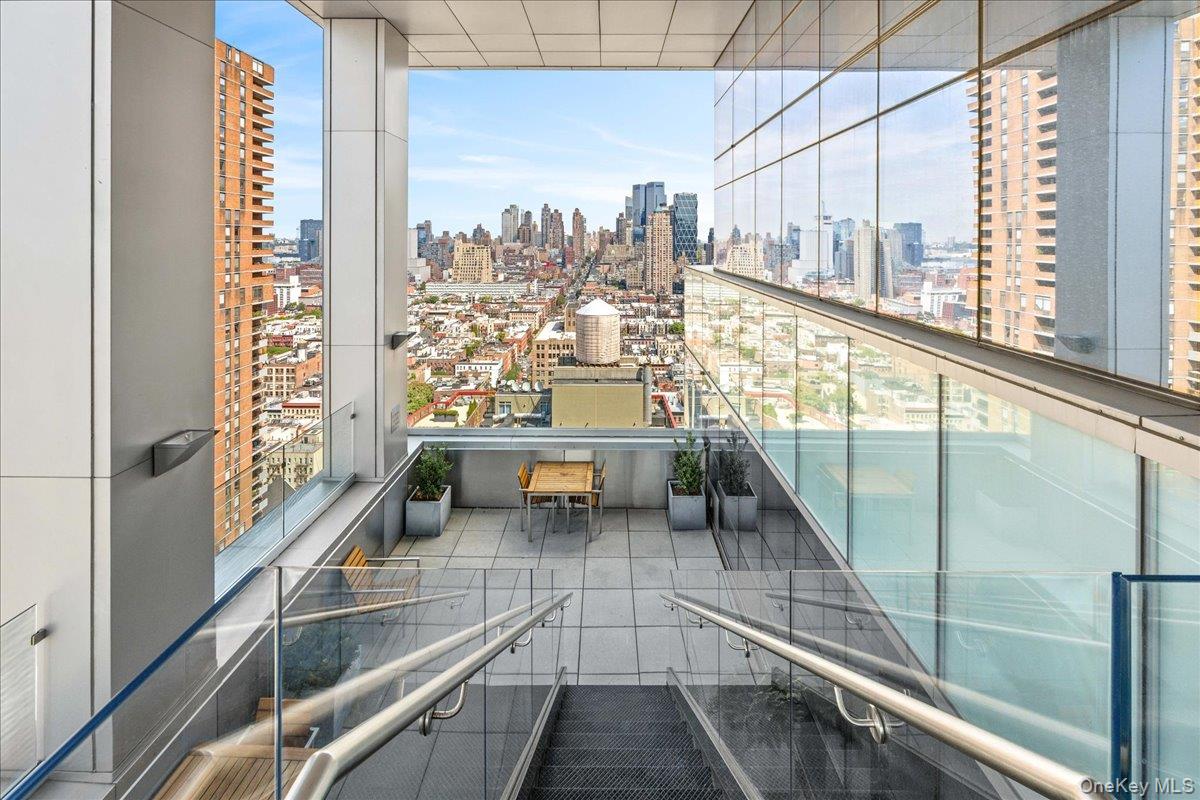 350 W 42nd Street Unit 19I, Manhattan NY 10036