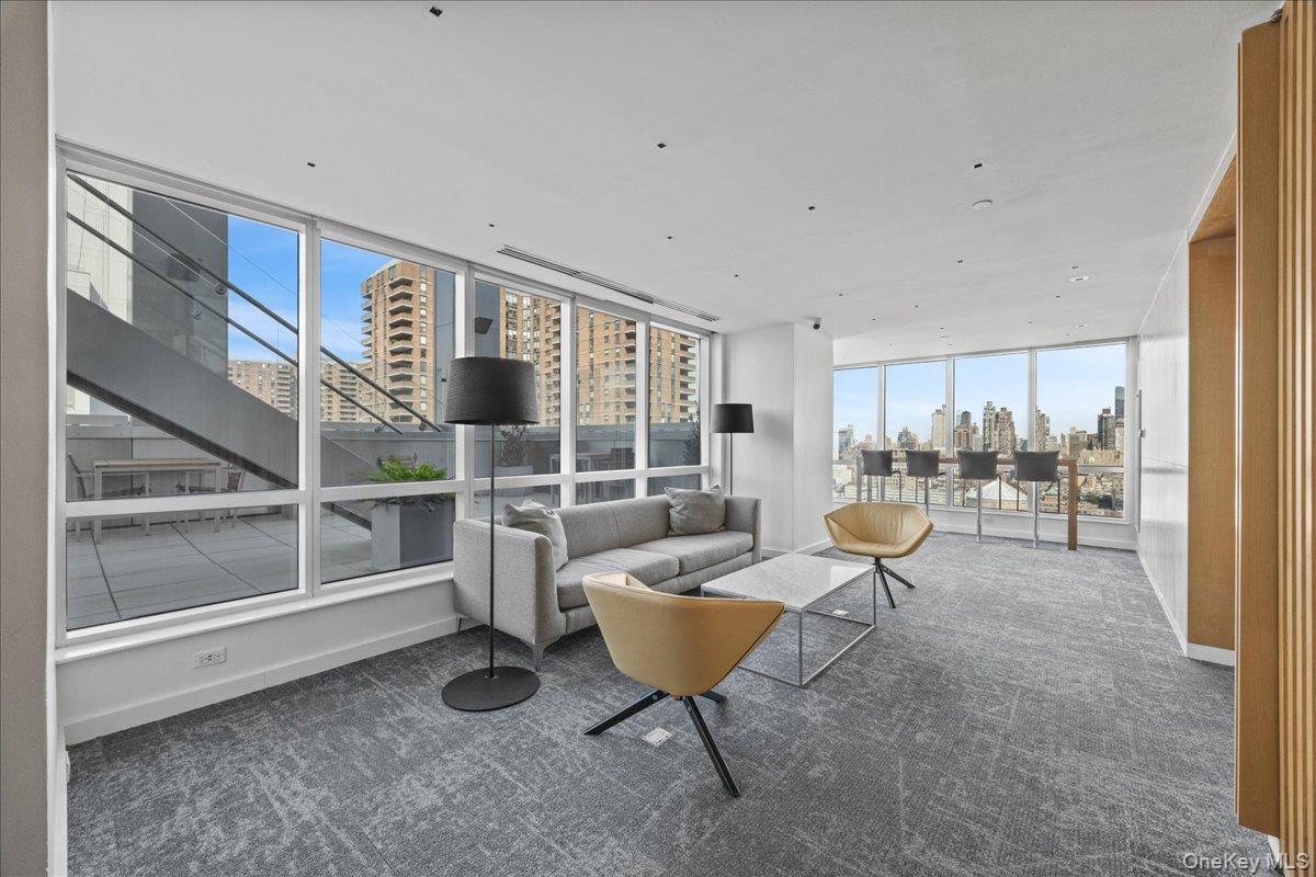 350 W 42nd Street Unit 19I, Manhattan NY 10036