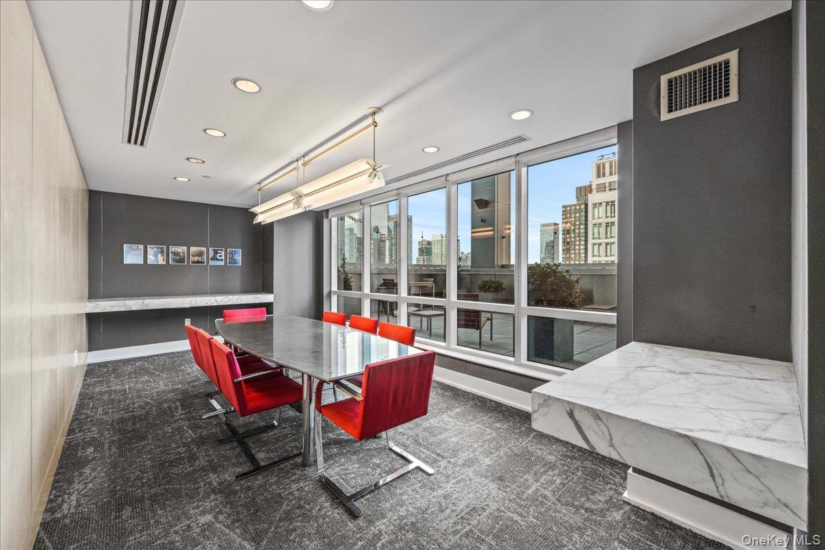 350 W 42nd Street Unit 19I, Manhattan NY 10036
